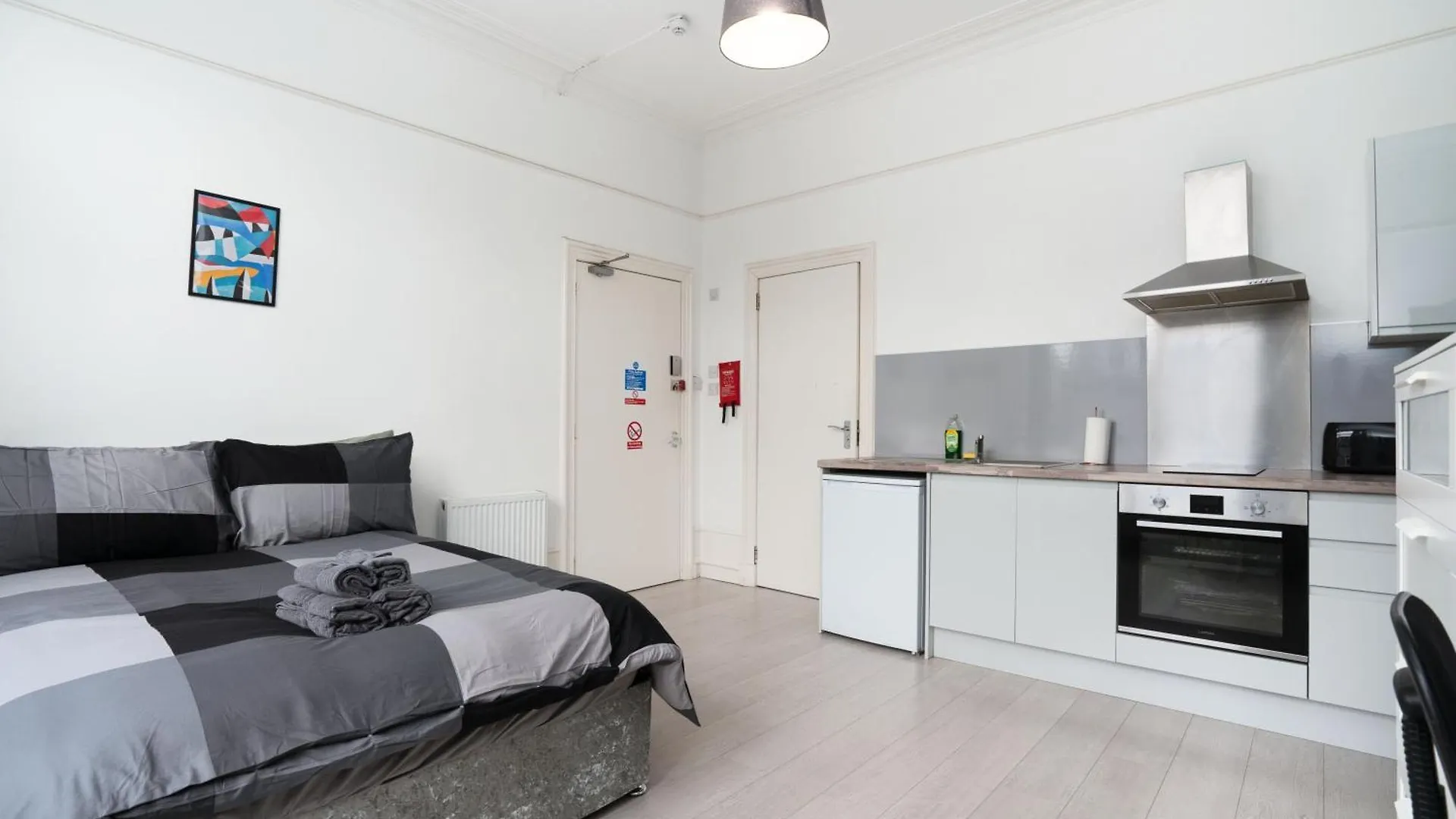 Cosy Fully Equipped Studio 2, Close To University Aberdeen